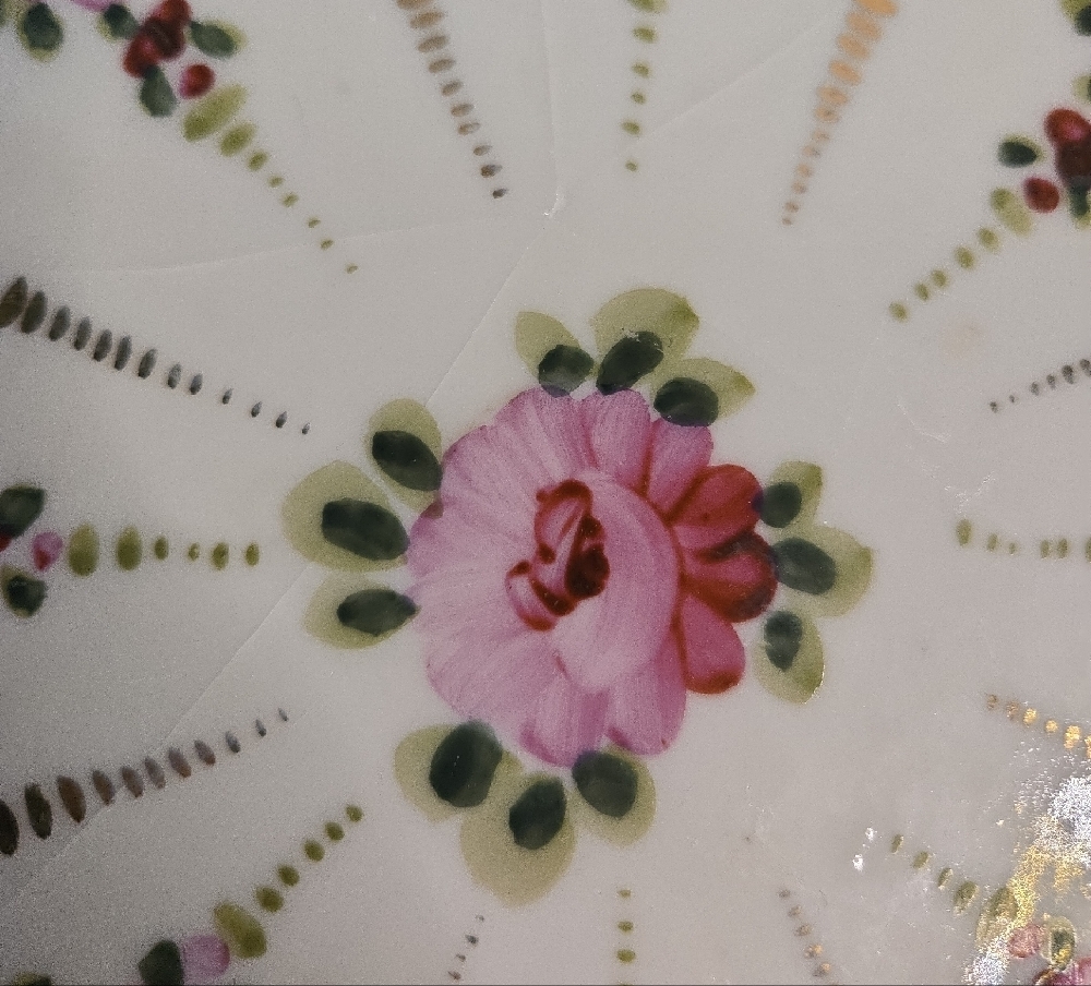 Japanese Antique Floral Decorative Blue And White Plate with Gold Accents - Picture 4 of 8